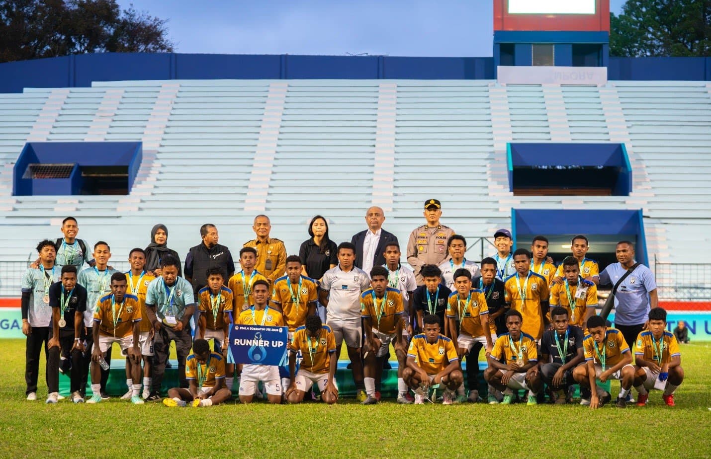 image-buah-tangan-dari-malang-lebih-dari-sepakbola