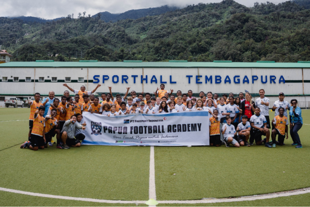 Keceriaan Siswa PFA Main Bola Bareng “Agute” di Ketinggian 2000 Mdpl