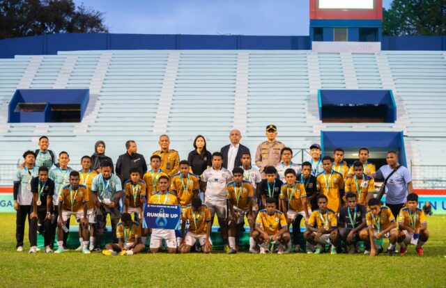 Buah tangan dari Malang: Lebih dari Sepakbola